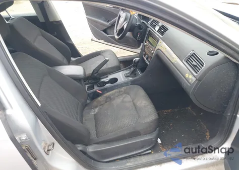 2014 Volkswagen Passat 2.5L S from USA, damaged, VIN 1VWAH7A34EC019524